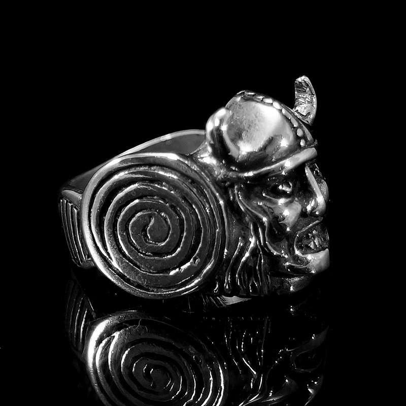 Wikingerkopf Ring mit Schilden