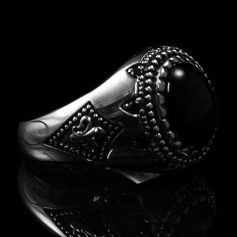 Siegelring mit Onyx und Zirkonia steinen