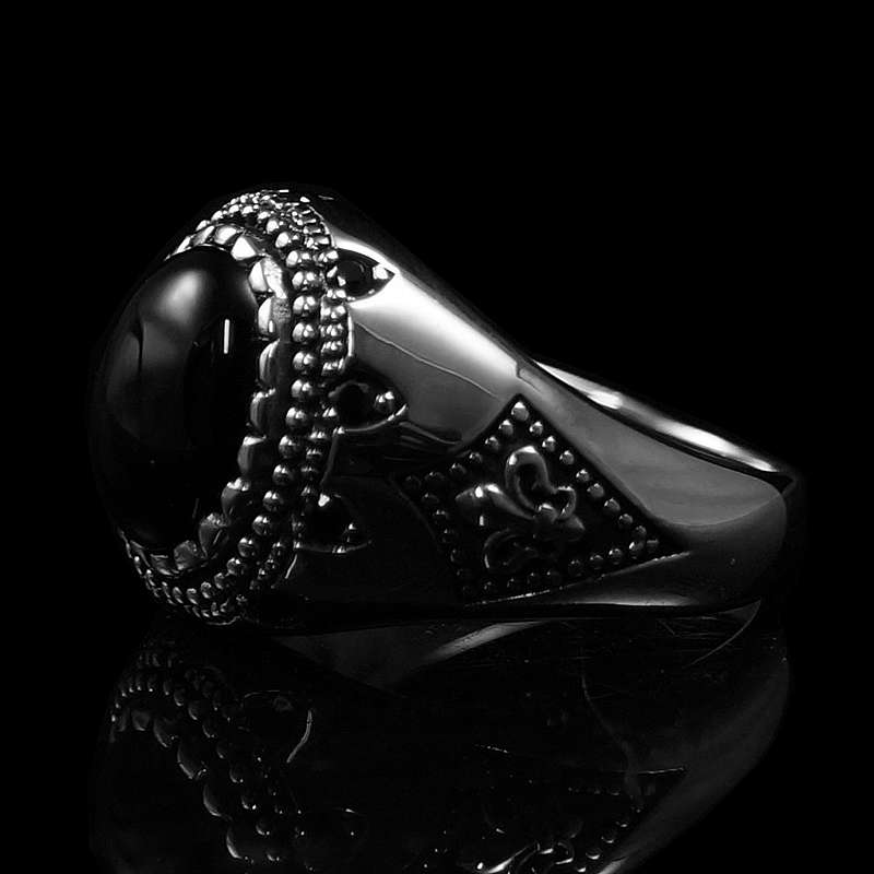 Siegelring mit Onyx und Zirkonia steinen