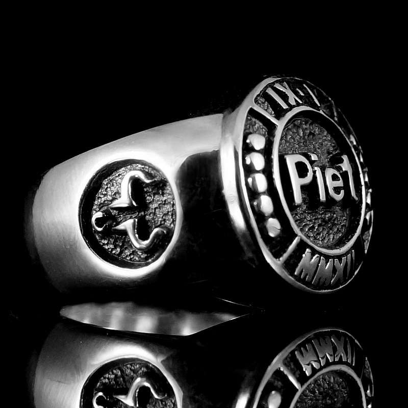 Sonderanfertigung Ring mit Name und Datum