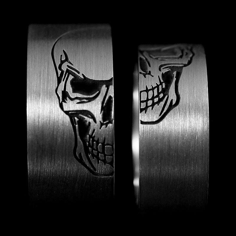 Hochzeitsringe mit Skull aus Silber, Trauringe