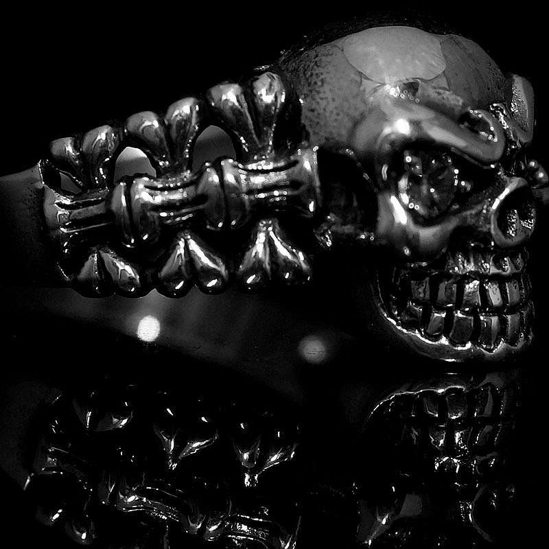 frecher Totenkopf, Skullringe Biker Schmuck