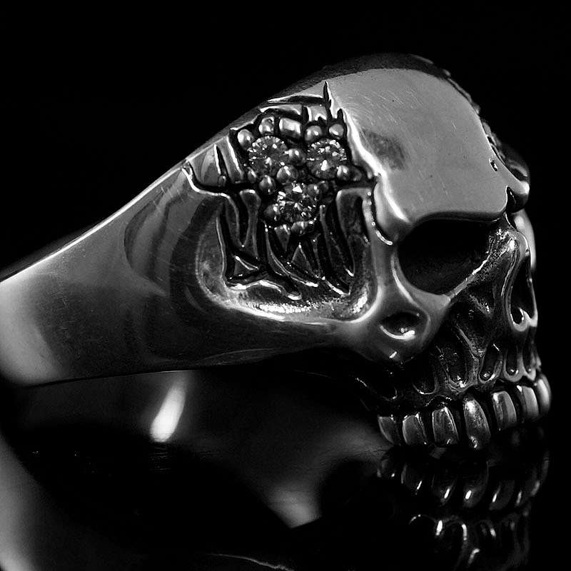 Skullringe Bikerschmuck mit Zirkonia