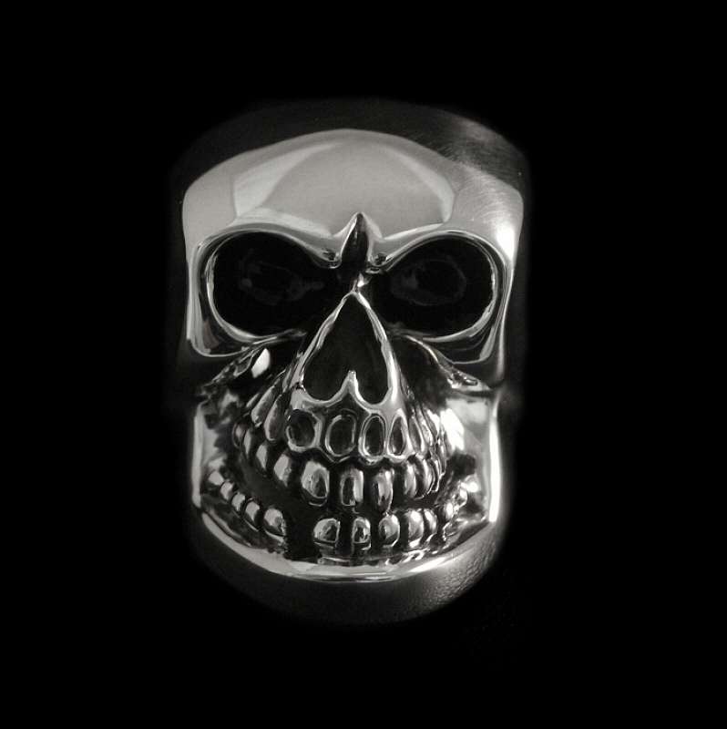 Totenkopf Ring massiv aus 935er Silber