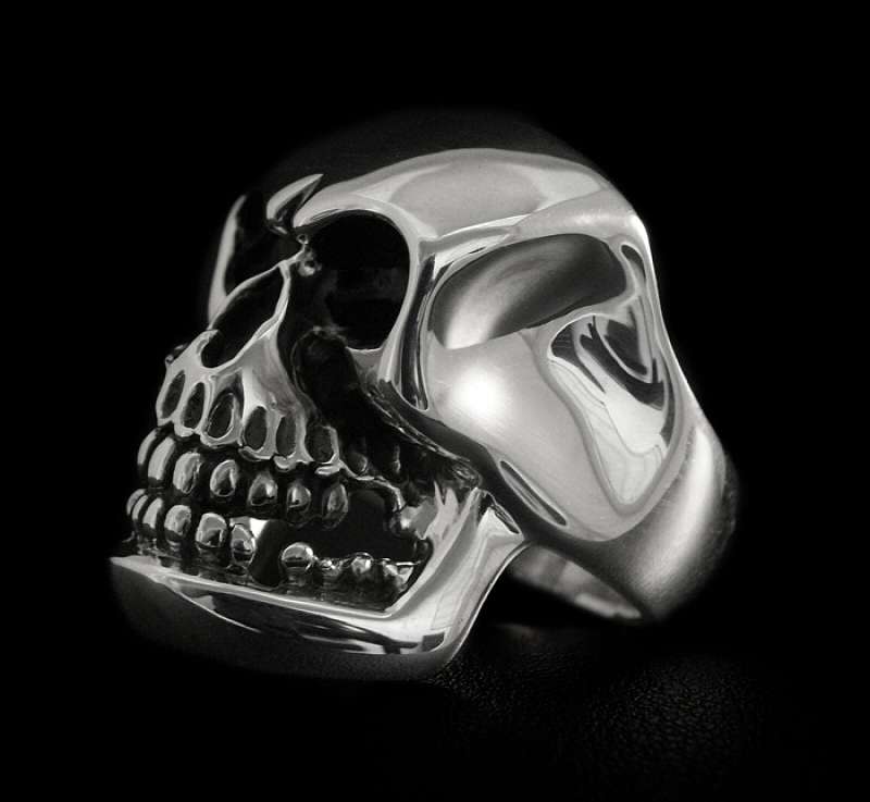 Totenkopf Ring massiv aus 935er Silber
