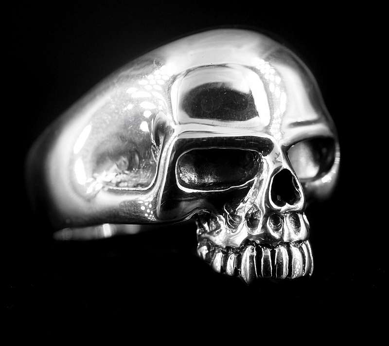 Skull Ring `Rockgitarrist`aus 925er Sterlingsilber