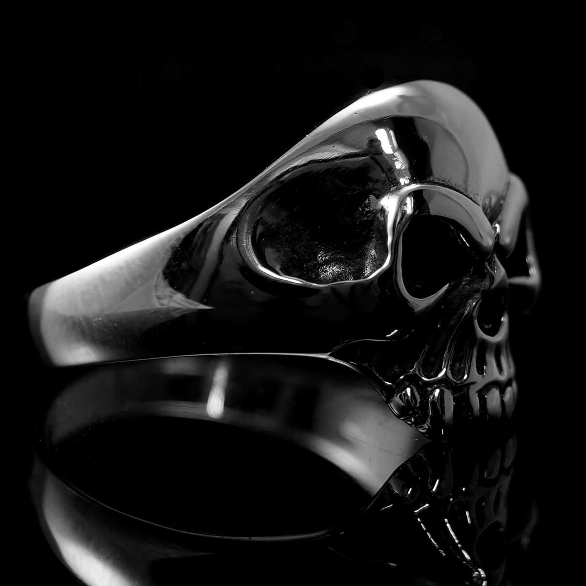 Totenkopfring ohne Unterkiefer