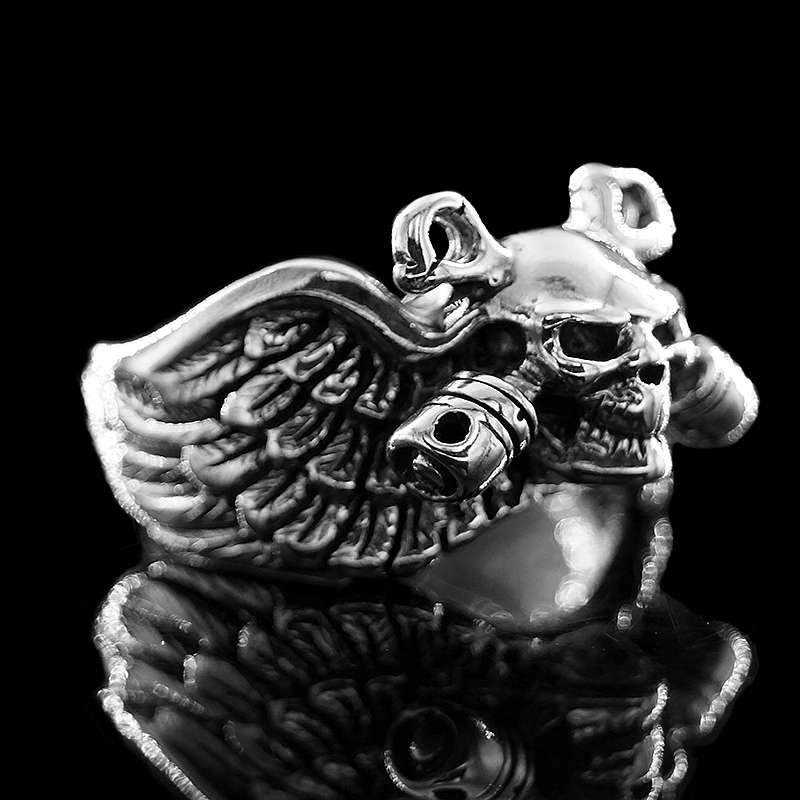 Totenkopfring mit gekreuzten Kolben und Flgeln aus Sterling Silber