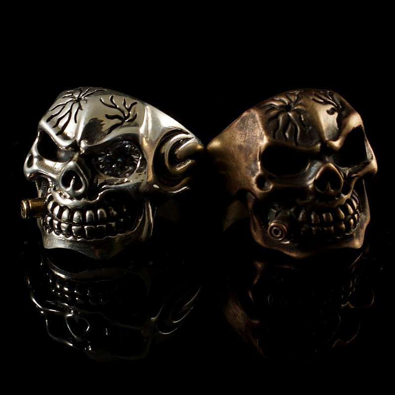Totenkopfring aus Bronze Sonderanfertigung