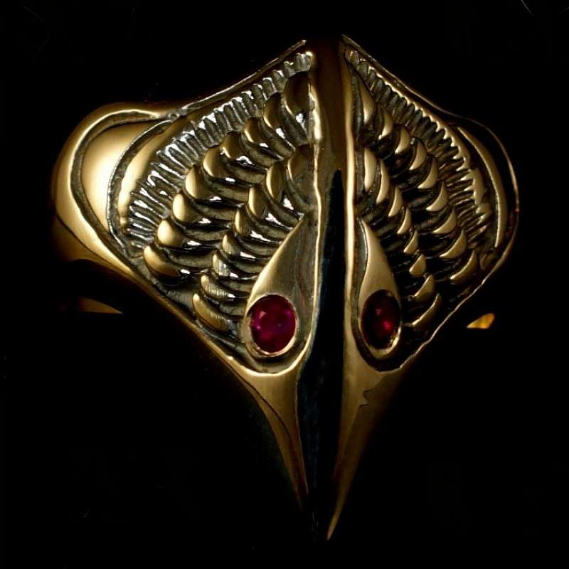 Vogel Ring aus Gold mit Rubinen