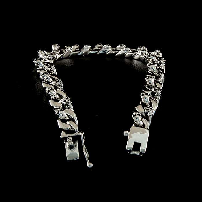 Panzerarmband mit Totenkpfen schmal