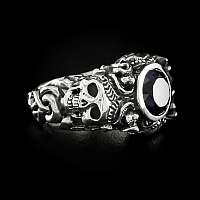 Totenkopf Ring aus Silber im Pirate Style
