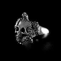 Tortuga Ring aus Silber mit Totenkopf