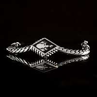 Unikat Armband aus Silber mit Familienwappen im Lagenstein