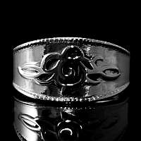 Ring mit Tribal aus Silber