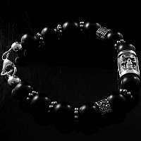 Kugelarmband aus Onyx Stein matt mit Skull Beads, Bikerschmuck