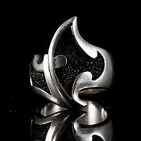 Ring aus Silber mit Rochenleder im Fantasy Style